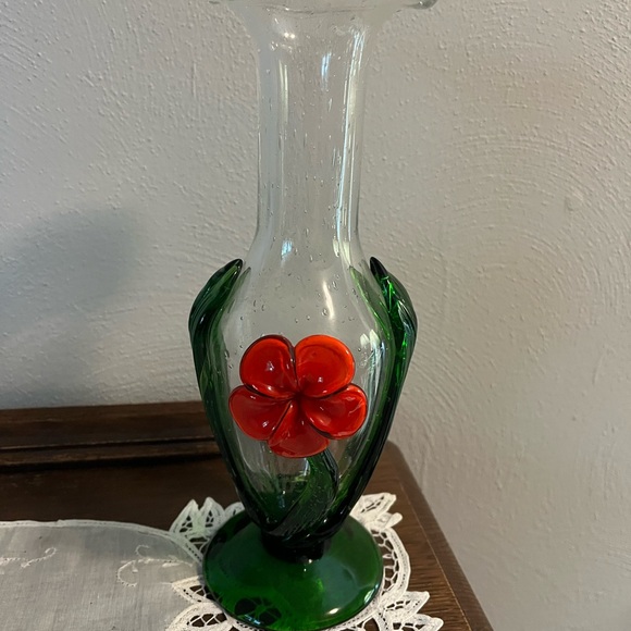 Glass Vase with Red Flower Design - Picture 1 of 4
